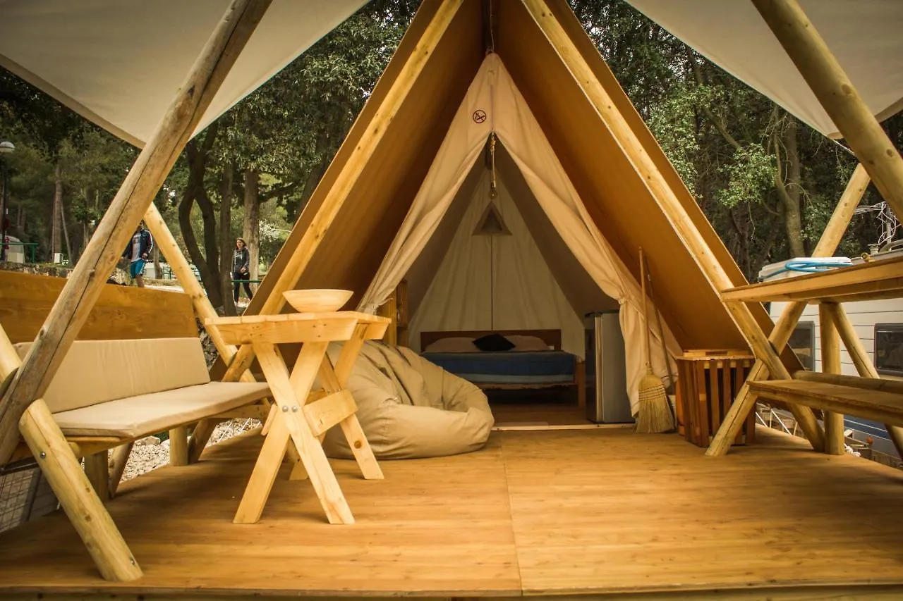 Luxe tent Glamping Tent Rovinj Hotel