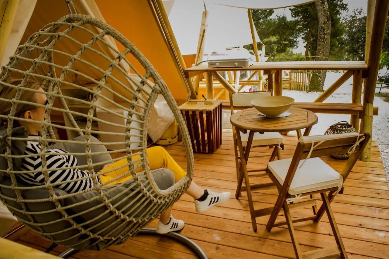 Luxe tent Glamping Tent Rovinj Hotel Kroatië